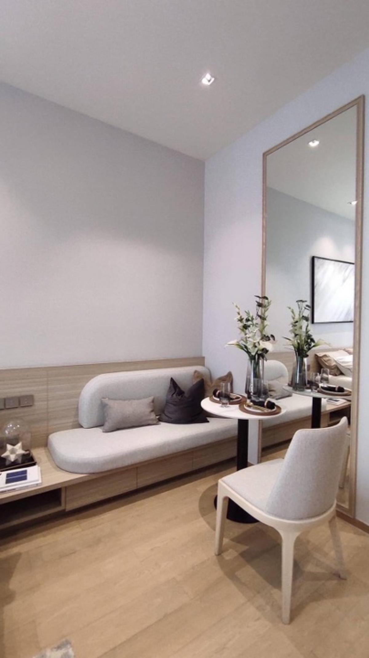 ขายคอนโดวิทยุ ชิดลม หลังสวน : ✨ 👍For sale with tenant til January 26 at 28 Chidlom, near Central Chidlom and Central Embassy. Fully furnished.