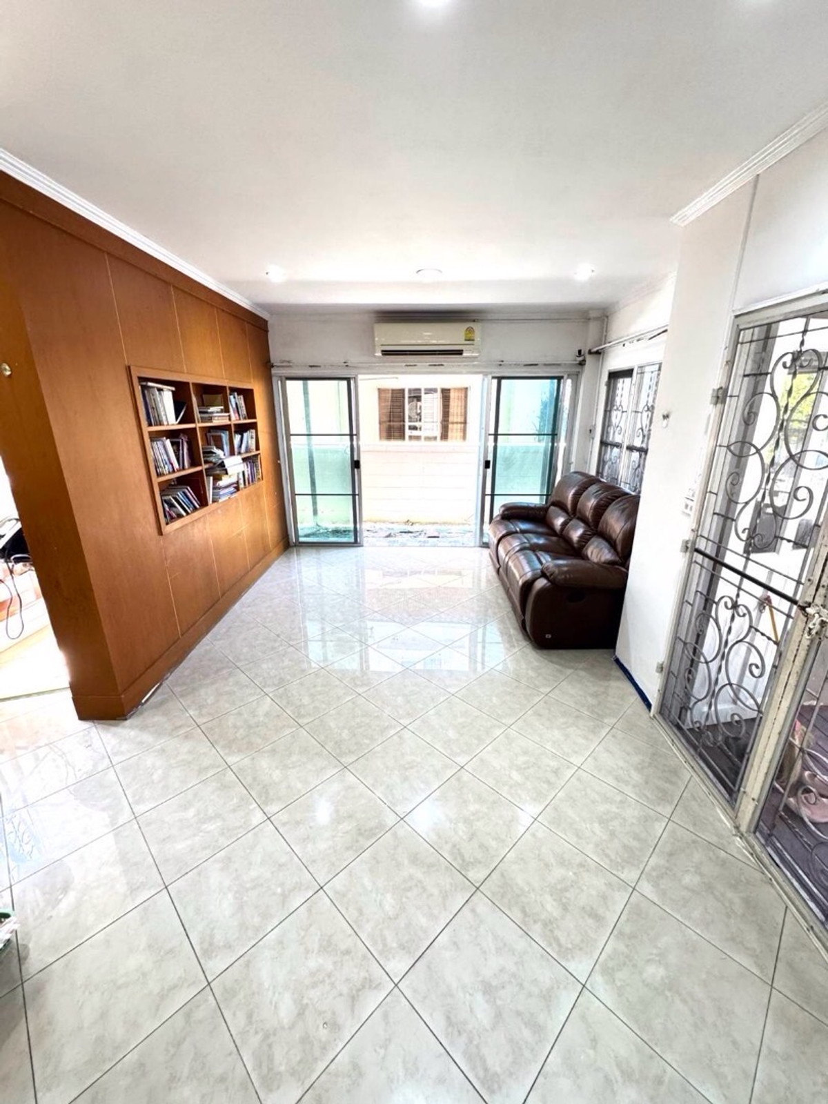 บ้านมีนบุรี-ร่มเกล้า : เสนอขายบ้านเดี่ยว2ชั้น 64 ตารางวา 4 ห้องนอน 3 ห้องน้ำ หมู่บ้านเพอเฟคเพลส เฟส2 รามคำแหง 164ซอย 30 ใกล้รถไฟฟ้าสีส้ม