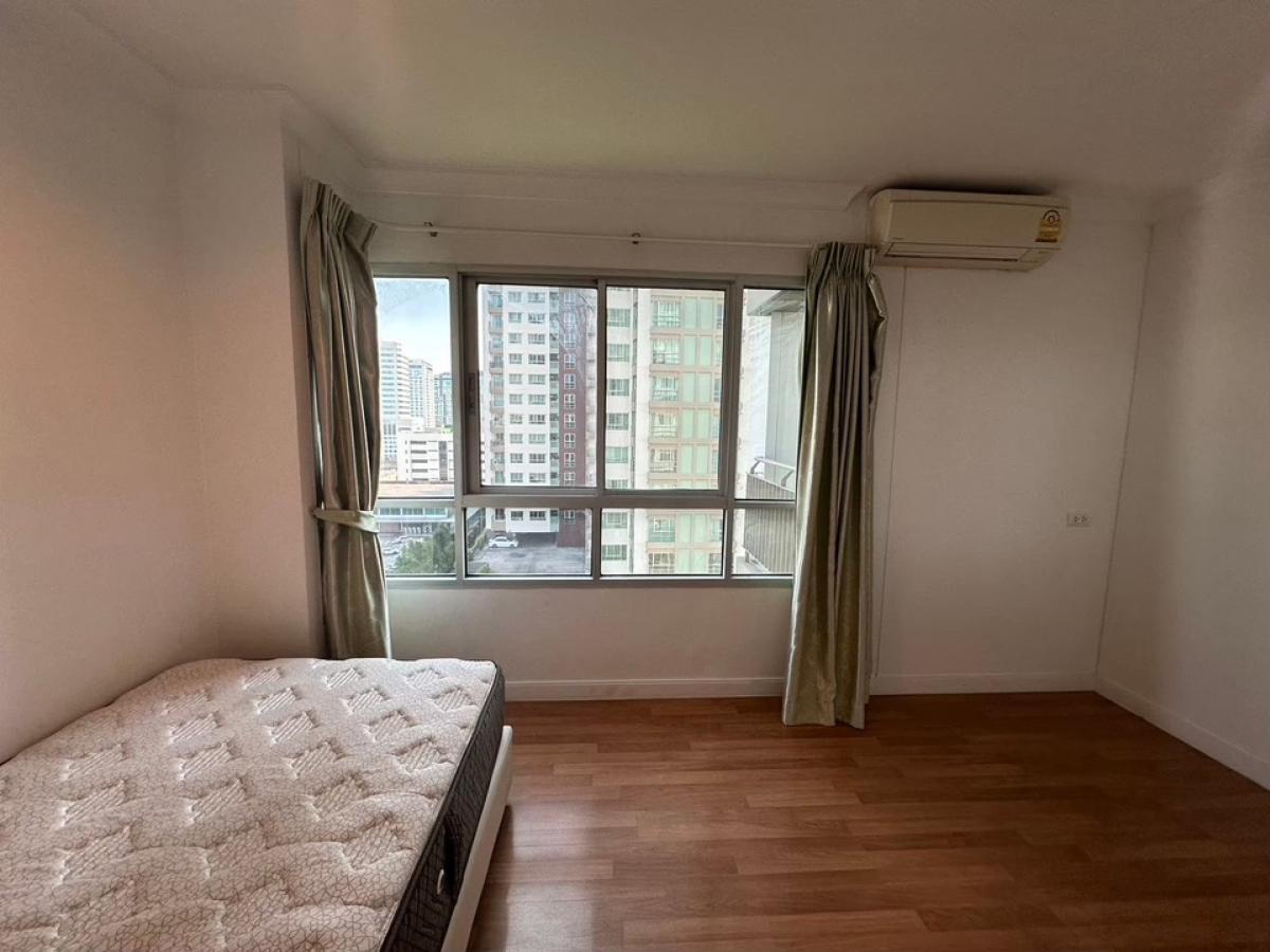 ให้เช่าคอนโดพระราม 9 เพชรบุรีตัดใหม่ RCA : Rent 2 bed room Full furniture Tower C 11 floor Price 24,000baht Ready move in Line :  bkkcondo1Wechat : bkkcondo1 Call 0990981000