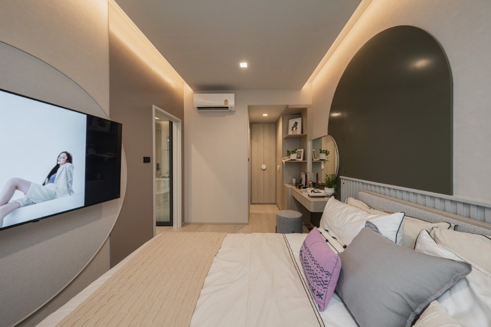 ขายคอนโดวงเวียนใหญ่ เจริญนคร : 🔥𝗦𝗛𝗢𝗖𝗞 𝐃𝐄𝐀𝐋🔥  𝐑𝐞𝐟𝐞𝐫𝐞𝐧𝐜𝐞 𝐒𝐚𝐭𝐡𝐨𝐫𝐧-𝐖𝐨𝐧𝐠𝐰𝐢𝐚𝐧𝐲𝐚𝐢   คอนโดใหม่ใกล้รถไฟฟ้าแต่งครบ 𝐅𝐮𝐥𝐥𝐲 𝐟𝐮𝐫𝐧𝐢𝐬𝐡 พร้อมเข้าอยู่ 𝟏ห้องนอน 𝟑𝟐 ตรม.เริ่ม 𝟒.𝟐𝟗 ล้าน**📱𝟎𝟔𝟏-𝟒𝟓𝟎𝟎𝟗𝟒𝟒