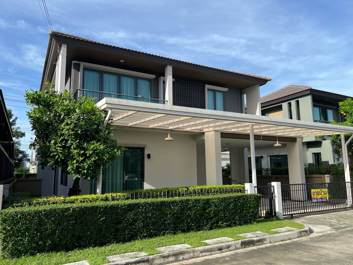 For SaleHouseNawamin, Ramindra : The owner is selling it himself, Baan Habitia Orbit Hathairat, 3 bedrooms, 3 bathrooms, beautiful condition, good location.
