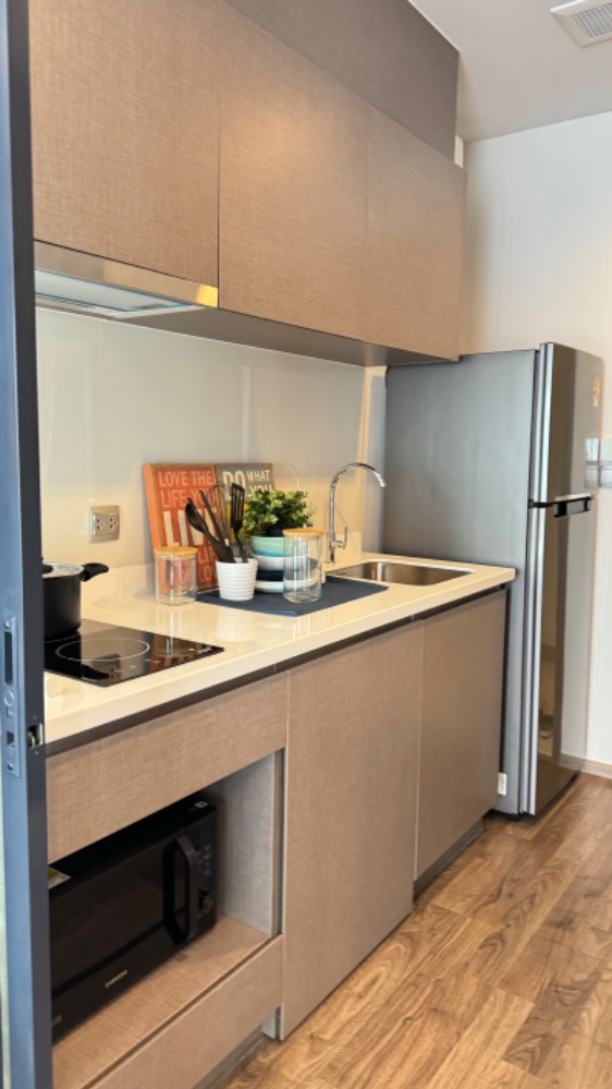 ขายคอนโดลาดพร้าว เซ็นทรัลลาดพร้าว : มือ1 จากโครงการ Studio Fully Furnished Ready To move in