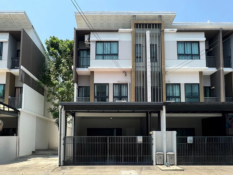 ขายทาวน์โฮมวิภาวดี ดอนเมือง หลักสี่ : ขายทาวน์โฮม หลังมุม 3 ชั้น พาทิโอ Patio วิภาวดี - สรงประภา ถนนประชาอุทิศ เขตดอนเมือง กทม.