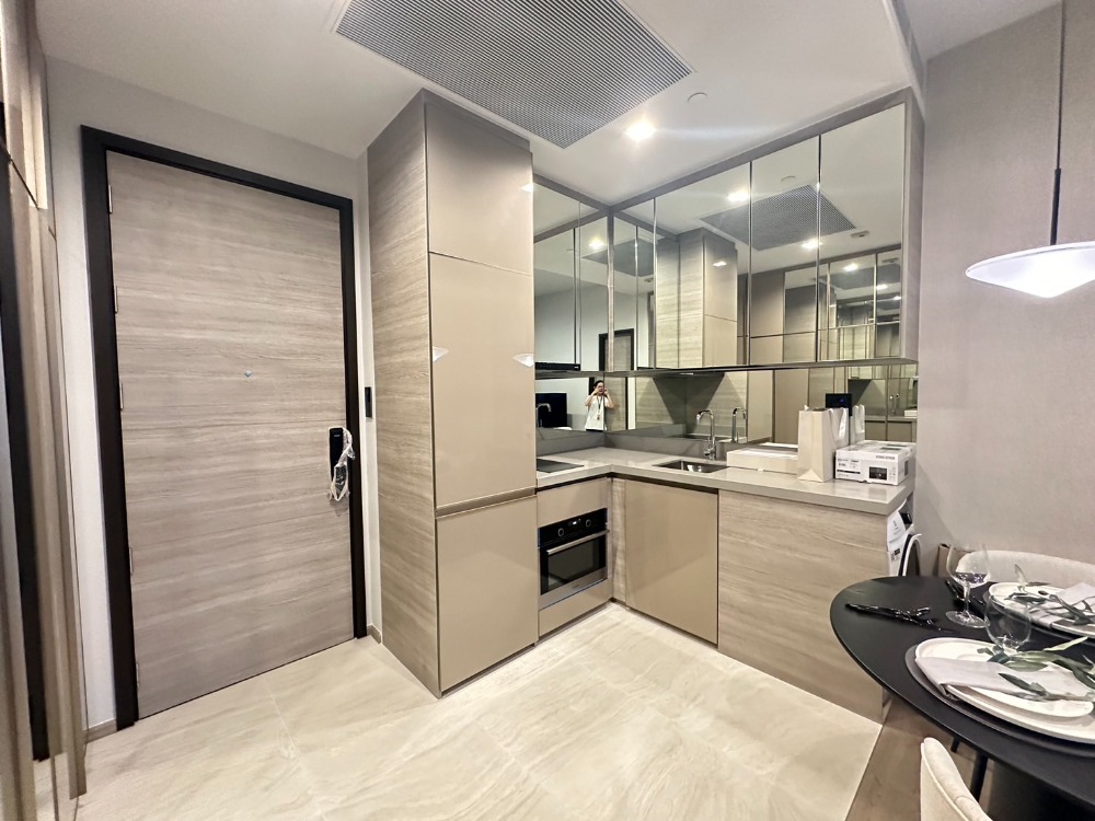 For RentCondoLadprao, Central Ladprao : For rent, 1 bedroom, fully furnished, garden view, Lat Phrao Intersection location.