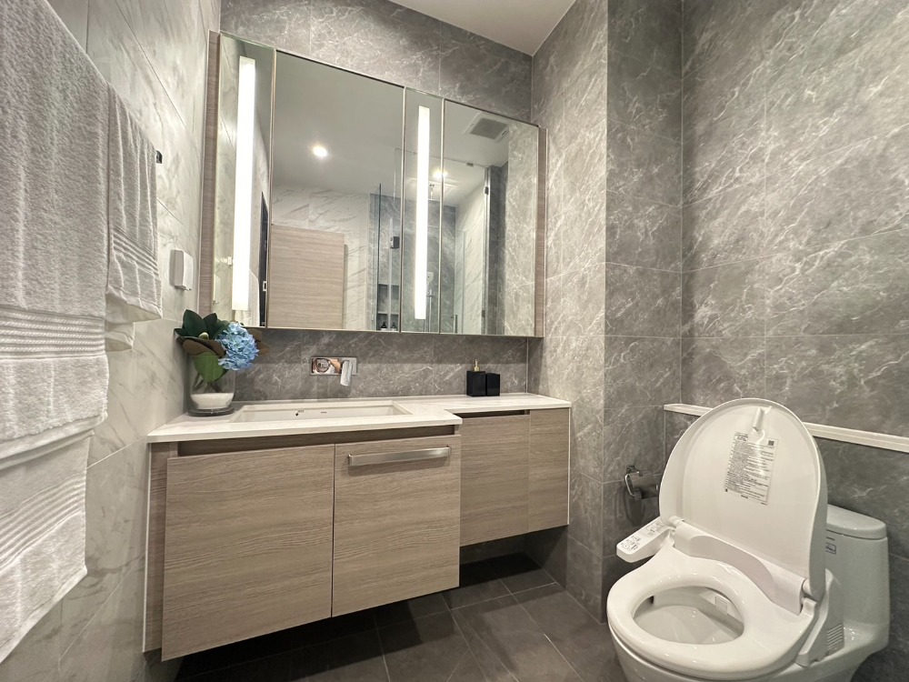 For RentCondoLadprao, Central Ladprao : For rent, 1 bedroom, fully furnished, garden view, Lat Phrao Intersection location.