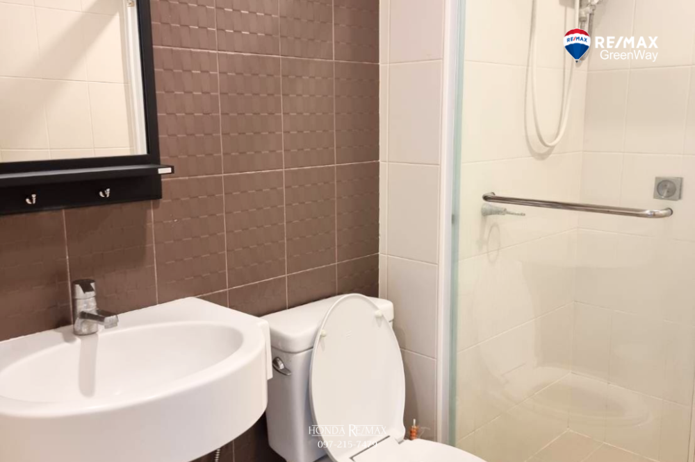 For SaleCondoPinklao, Charansanitwong : Condo for sale Thana Arcadia Charansanitwong, next to MRT Bang Yi Khan, 34.5 square meters, 17th floor, Pinklao zone, Charansanitwong