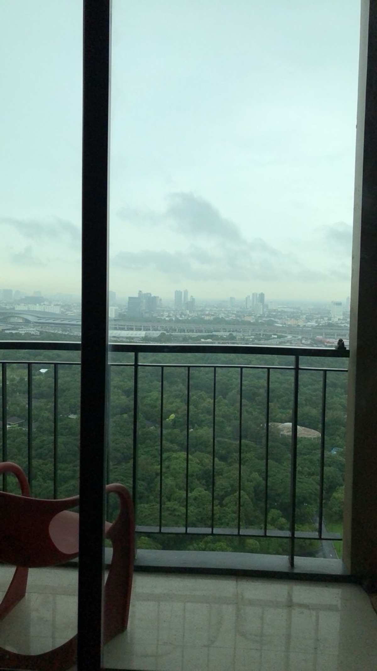 ให้เช่าคอนโดลาดพร้าว เซ็นทรัลลาดพร้าว : ให้เช่า คอนโด equinox phahol-vibhaขนาด 40 ตร.ม 1นอน 1น้ำ
 ราคา 20,000/เดือน ต่อรองได้
โทร 093-028-1245
id line:properagency