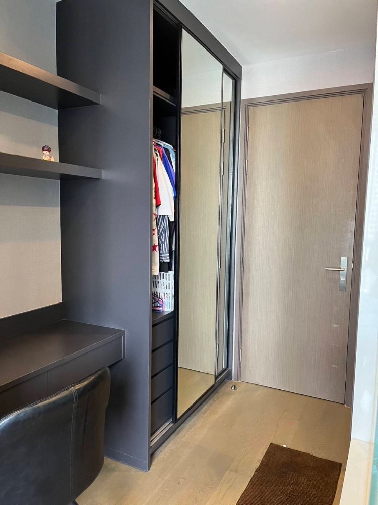 For RentCondoSiam Paragon ,Chulalongkorn,Samyan : Ashton Chula - Silom【𝐑𝐄𝐍𝐓】🔥 Luxurious room, large, airy, lots of storage, 2 bedrooms, 2 bathrooms, fully furnished. Complete central area Near Samyan Mitrtown.🔥Contact Line ID: @hacondo