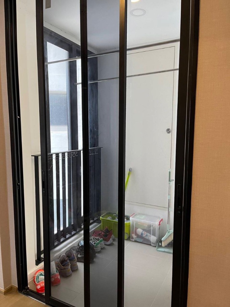 For RentCondoSiam Paragon ,Chulalongkorn,Samyan : Ashton Chula - Silom【𝐑𝐄𝐍𝐓】🔥 Luxurious room, large, airy, lots of storage, 2 bedrooms, 2 bathrooms, fully furnished. Complete central area Near Samyan Mitrtown.🔥Contact Line ID: @hacondo