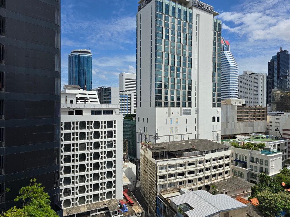 For RentCondoSiam Paragon ,Chulalongkorn,Samyan : Ashton Chula - Silom【𝐑𝐄𝐍𝐓】🔥 Modern style room, simple and elegant, can store a lot of things. Airy and comfortable Fully furnished Complete central area Near Samyan Mitrtown Ready to move in!!🔥Contact Line ID: @hac