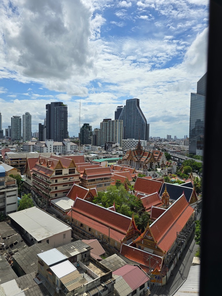 For RentCondoSiam Paragon ,Chulalongkorn,Samyan : Ashton Chula - Silom【𝐑𝐄𝐍𝐓】🔥 Modern style room, simple and elegant, can store a lot of things. Airy and comfortable Fully furnished Complete central area Near Samyan Mitrtown Ready to move in!!🔥Contact Line ID: @hac