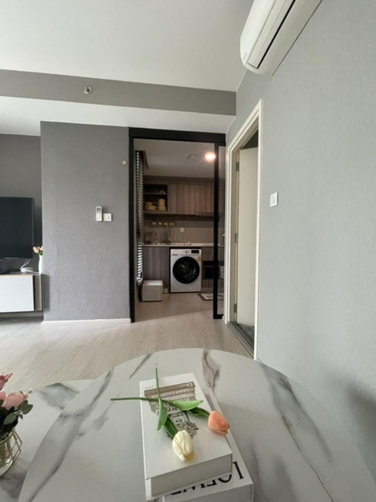 For SaleCondoVipawadee, Don Mueang, Lak Si : Knightsbridge Phahon Yothin - Interchange, room size 32.85 sq m, beautifully decorated, complete with furniture and electrical appliances