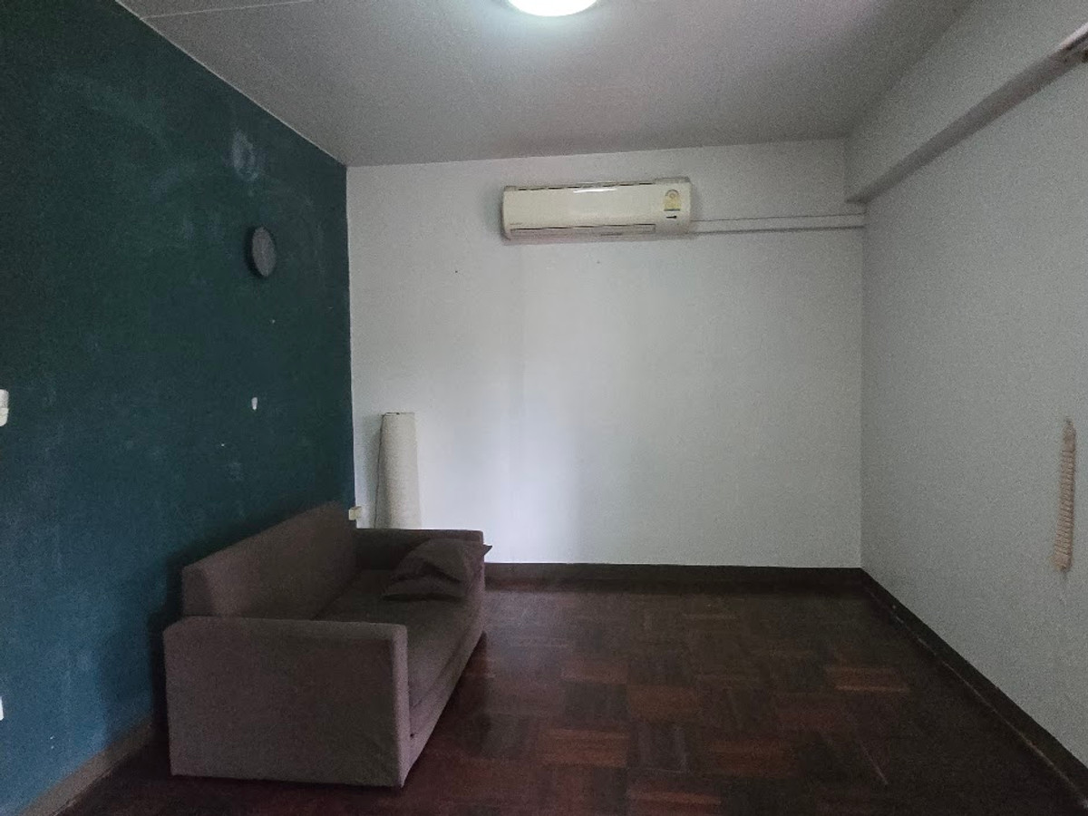 ให้เช่าคอนโดอารีย์ อนุสาวรีย์ : โลว์ไลท์อพาร์ทเมนท์ (อนุญาตเลี้ยงสัตว์, โฮมออฟฟิส OK) ประมาณ 70 ตรม. 1 ห้องนอน ห้องน้ำในตัว ครัวเตาแกีส ใกล้บีทีเอสสนามเป้า