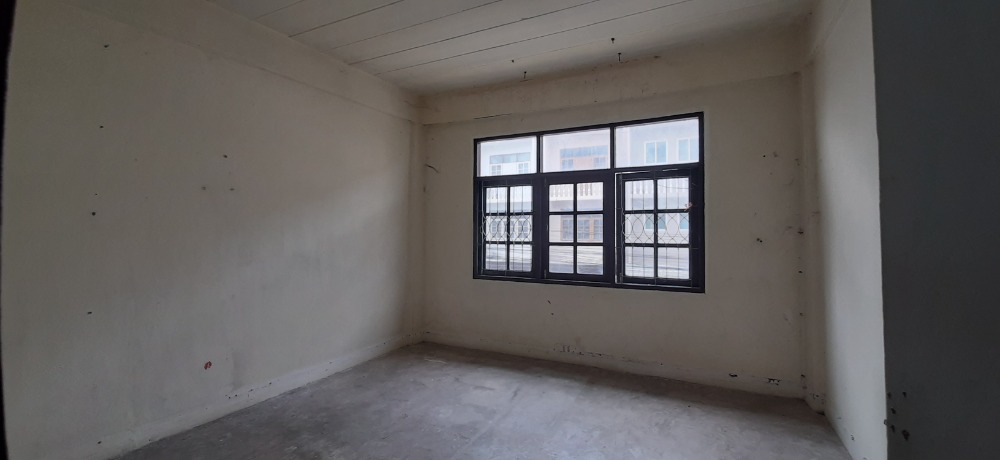 For RentShop HouseSeri Thai, Ramkhamhaeng Nida : For rent, 3-story commercial building, Sri Prajak Project, Soi Ramkhamhaeng 156, ready to move in, near the Orange Line, Motorway, Outer Ring Road, Saphan Sung.