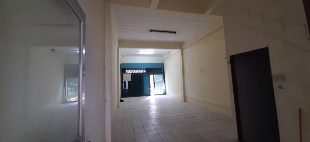 For RentShop HouseSeri Thai, Ramkhamhaeng Nida : For rent, 3-story commercial building, Sri Prajak Project, Soi Ramkhamhaeng 156, ready to move in, near the Orange Line, Motorway, Outer Ring Road, Saphan Sung.