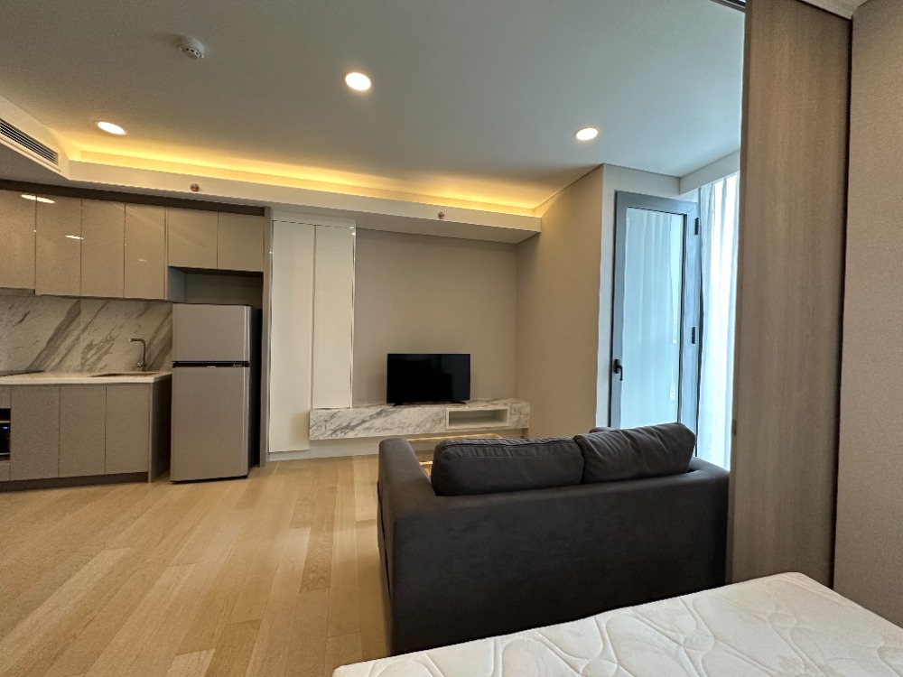 For RentCondoKhlongtoei, Kluaynamthai : Condo for rent Siamese Exclusive Queens *next to MRT Queen Sirikit National Convention Center*