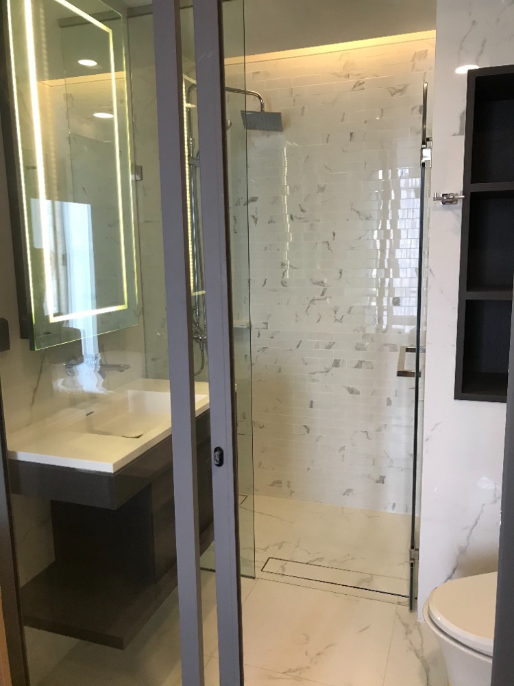 For RentCondoKhlongtoei, Kluaynamthai : Condo for rent Siamese Exclusive Queens *next to MRT Queen Sirikit National Convention Center*