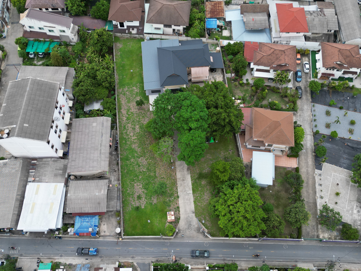 ขายบ้านแจ้งวัฒนะ เมืองทอง : ขายบ้านเดี่ยว ซอยงามวงศ์วาน 23 ทำเลสวย ใกล้ถนนใหญ่ ขนาด 595 ตรว.