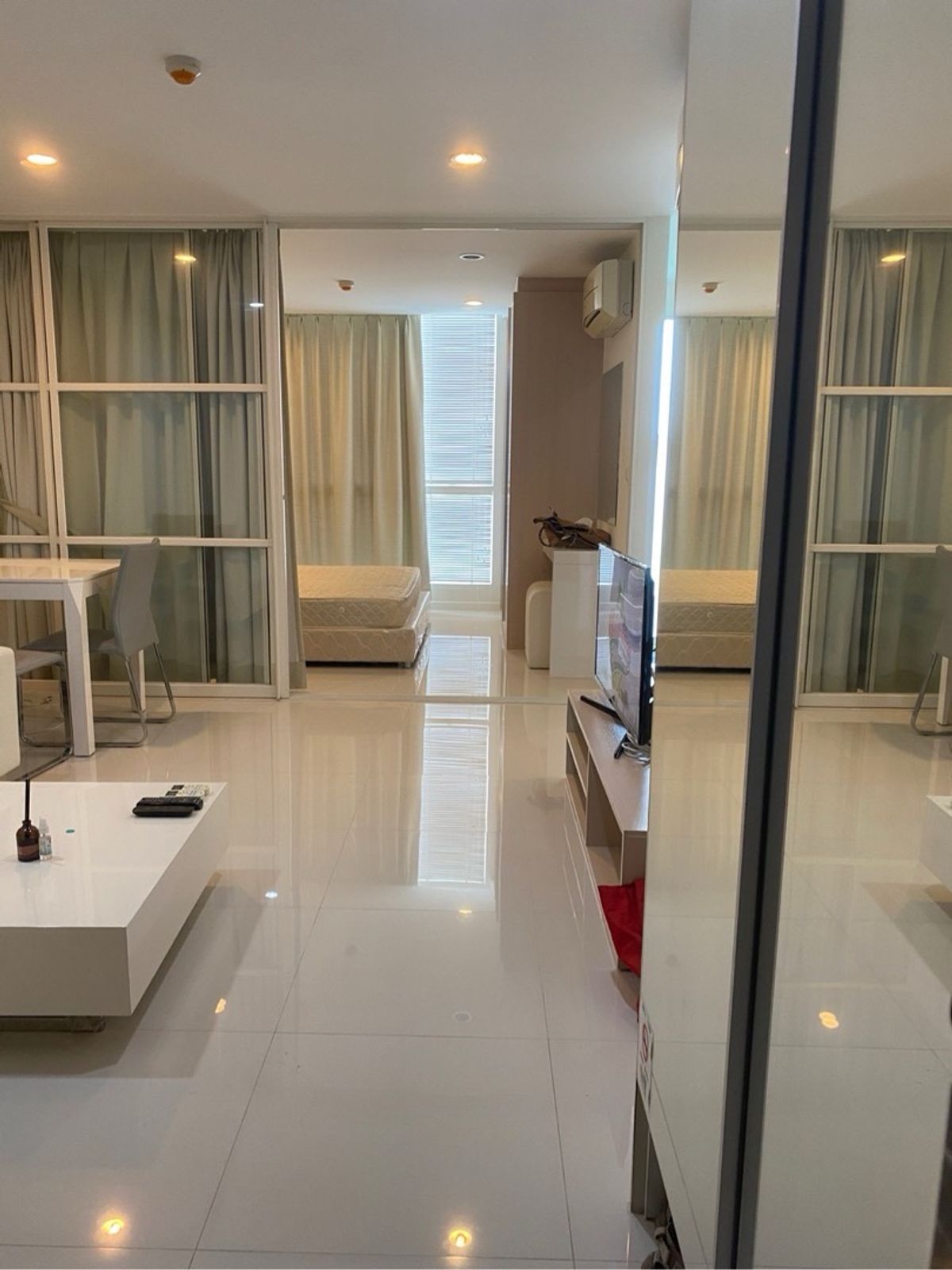 ให้เช่าคอนโดพัฒนาการ ศรีนครินทร์ : 📍 New พร้อมอยู่ #Element Srinakarin ขนาด 37 ตร.ม.  ห้องสวย วิวสระ อยู่สบาย มีเครื่องซักผ้า  ติดต่อ ป้าแหม่ม Tel/Line : 0992982923 Ai6/7/140