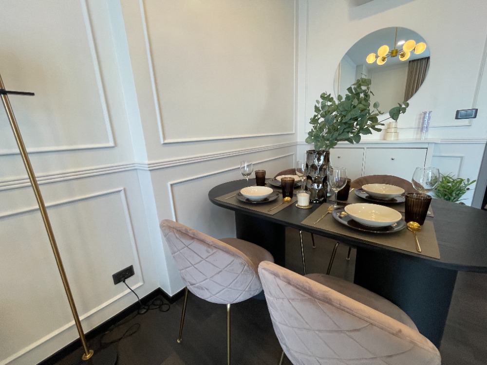 For SaleCondoRama3 (Riverside),Satupadit : Condo for sale, Sapphire Luxurious Condo, Rama 3, 2nd floor, usable area 42.30 sq m., 1 bedroom, 1 bathroom, Chao Phraya River view, near BRT (Wat Pariwas Station) and easy access to the city center.