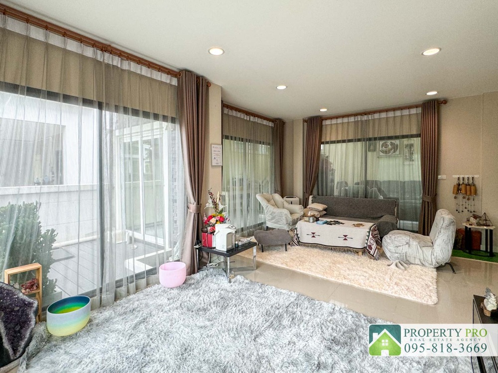 For SaleHouseLadkrabang, Suwannaphum Airport : House for Sale Life Bangkok Boulevard Wongwaen Onnut 2, 4 bedroom 52 sqw 206 sqm Near Suvarnabhumi Airport, Onnut, Prawet, Pattanakarn, Chaloem Phrakiat Rama 9, Lat Krabang, Kanchanaphisek, Motorway : SL24S-010