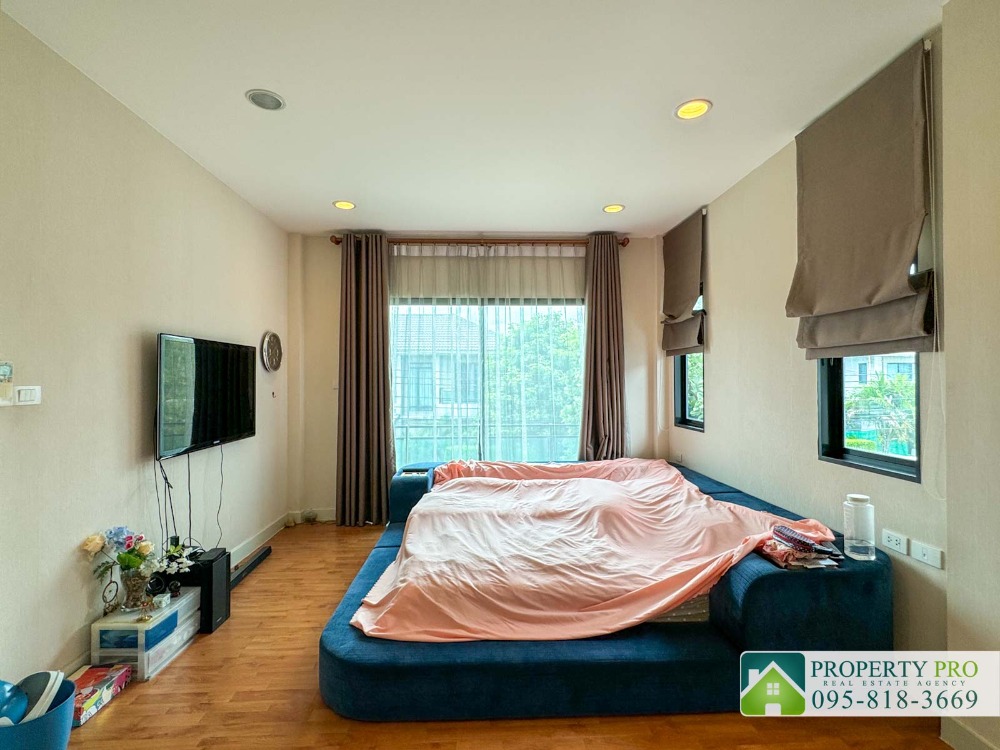 For SaleHouseLadkrabang, Suwannaphum Airport : House for Sale Life Bangkok Boulevard Wongwaen Onnut 2, 4 bedroom 52 sqw 206 sqm Near Suvarnabhumi Airport, Onnut, Prawet, Pattanakarn, Chaloem Phrakiat Rama 9, Lat Krabang, Kanchanaphisek, Motorway : SL24S-010