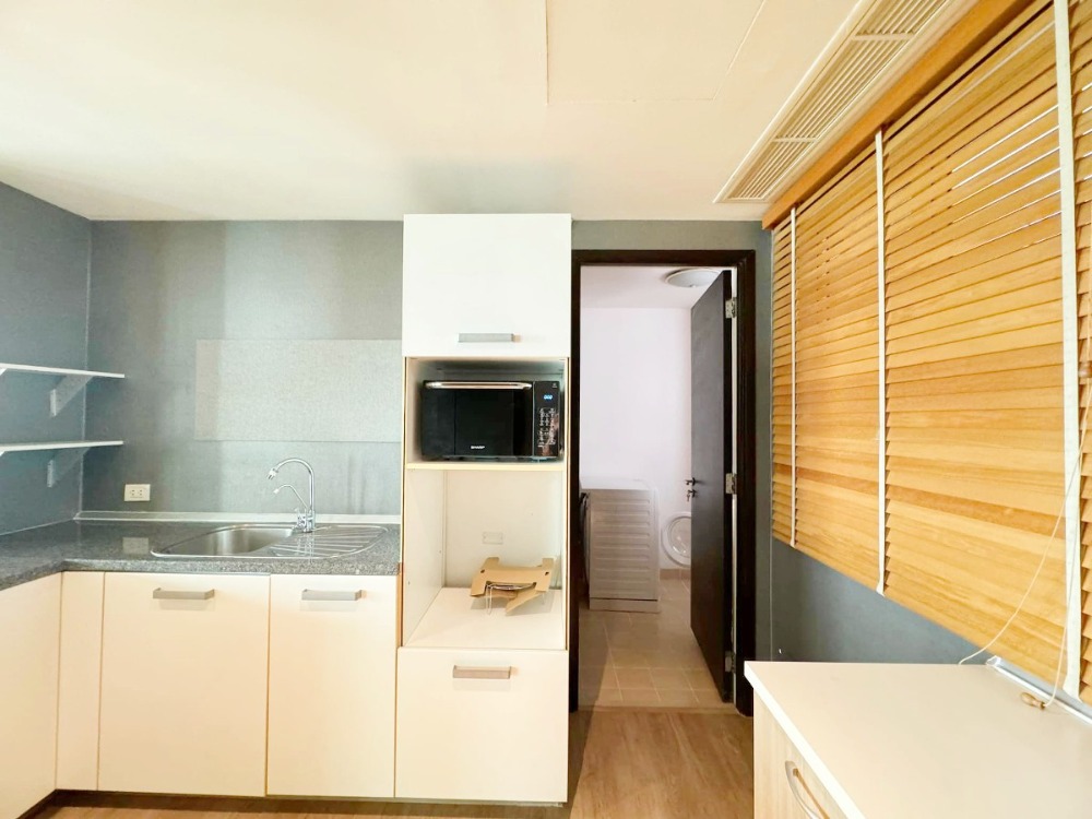 ขายคอนโดสุขุมวิท อโศก ทองหล่อ : ขาย FULLERTON SUKHUMVIT ชั้น 24 3 ห้องนอน 4 ห้องน้ำ 152 ตรม. ใจกลางทองหล่อ เอกมัย