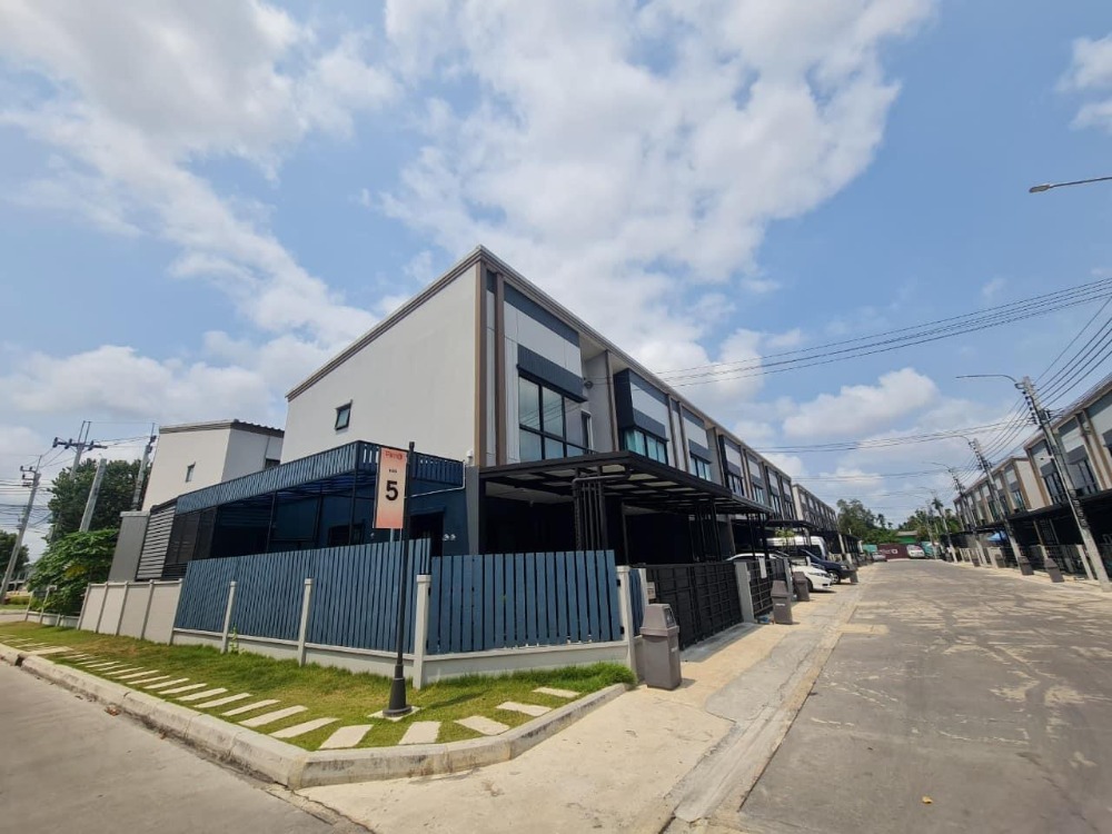 For SaleTownhomeRathburana, Suksawat : The Pleno Suksawad 30 / 2 Bedrooms (Sale), The Pleno Suksawad 30 / 2 Bedrooms (SALE) DAO023