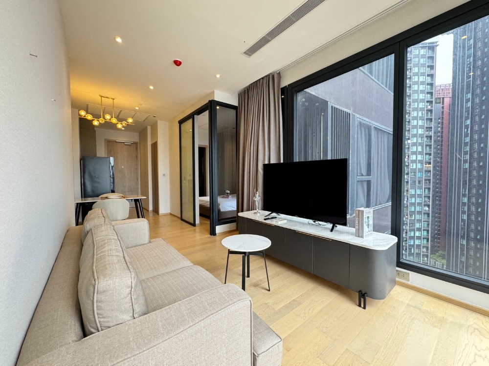 ให้เช่าคอนโดพระราม 9 เพชรบุรีตัดใหม่ RCA : ให้เช่าคอนโด แอชตัน อโศก - พระราม 9 (MRT พระราม 9) (SA-01)