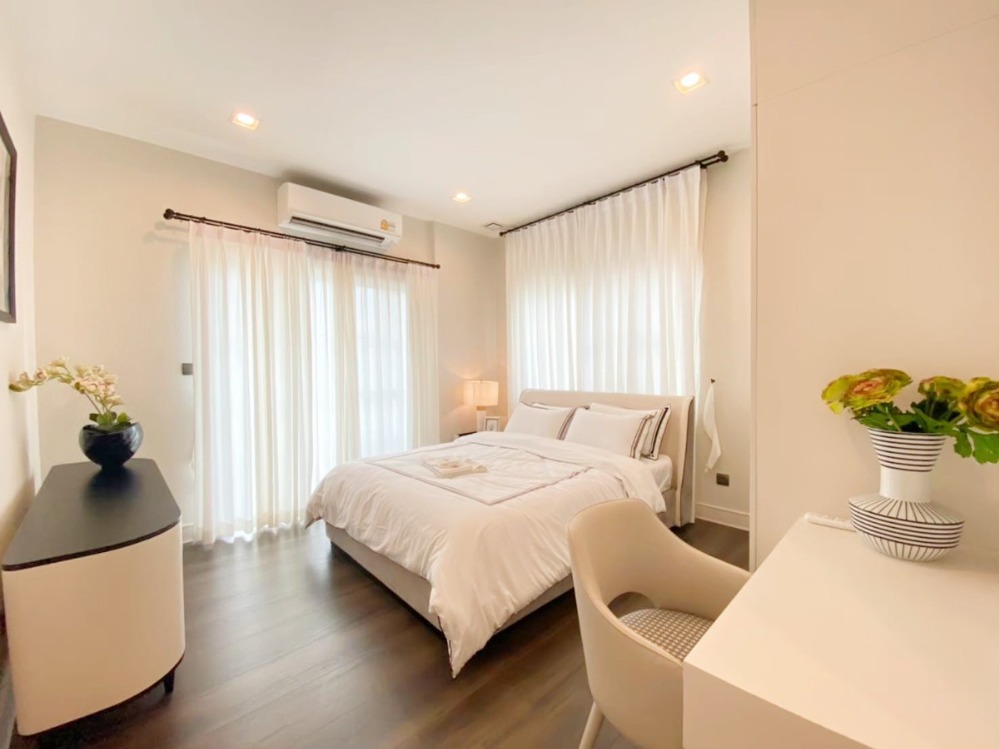 For RentHouseVipawadee, Don Mueang, Lak Si : Single house for rent, Nantawan Ramindra-Phahonyothin 50, 4 bedrooms, 4 bathrooms, 85 sqw, luxurious, fully furnished.