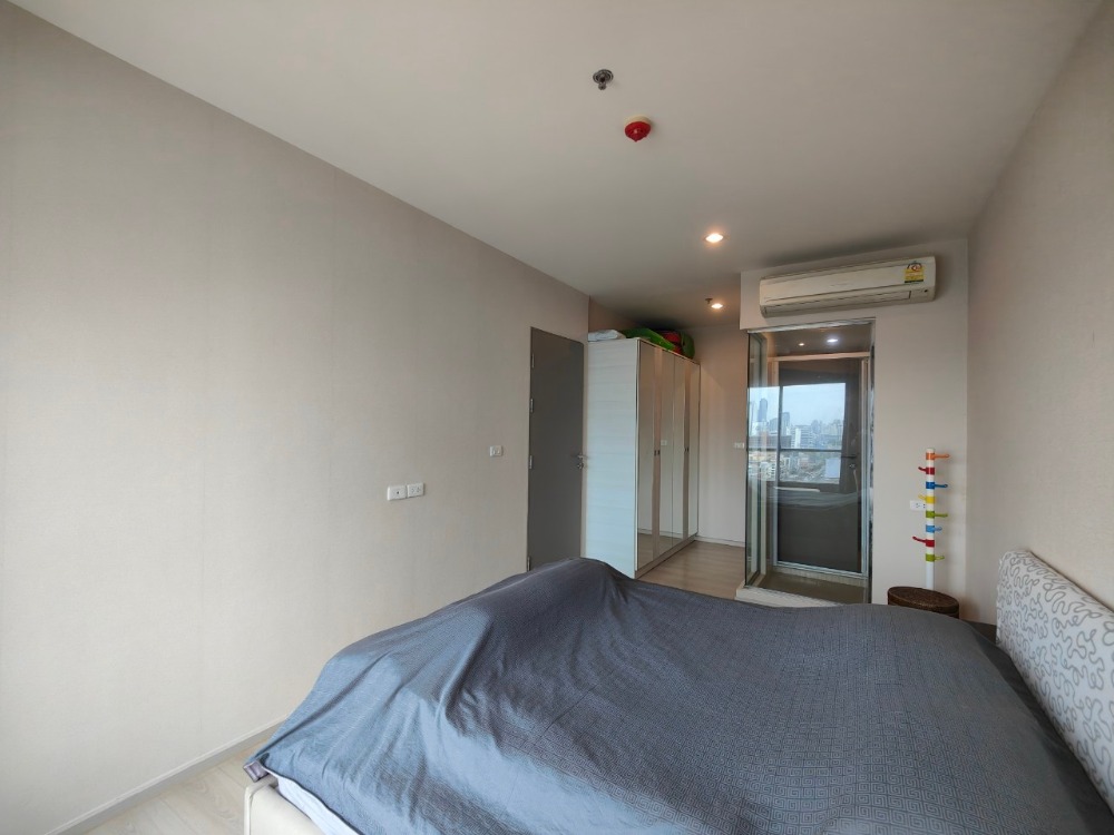 For SaleCondoRatchadapisek, Huaikwang, Suttisan : URGENT SALE Life Ratchadapisek 2 bedroom near MRT Huaikwang good price for sale