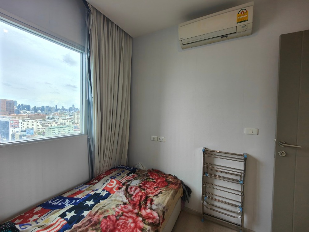 For SaleCondoRatchadapisek, Huaikwang, Suttisan : URGENT SALE Life Ratchadapisek 2 bedroom near MRT Huaikwang good price for sale
