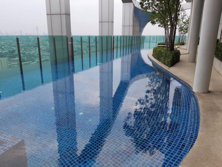 For SaleCondoRatchadapisek, Huaikwang, Suttisan : URGENT SALE Life Ratchadapisek 2 bedroom near MRT Huaikwang good price for sale