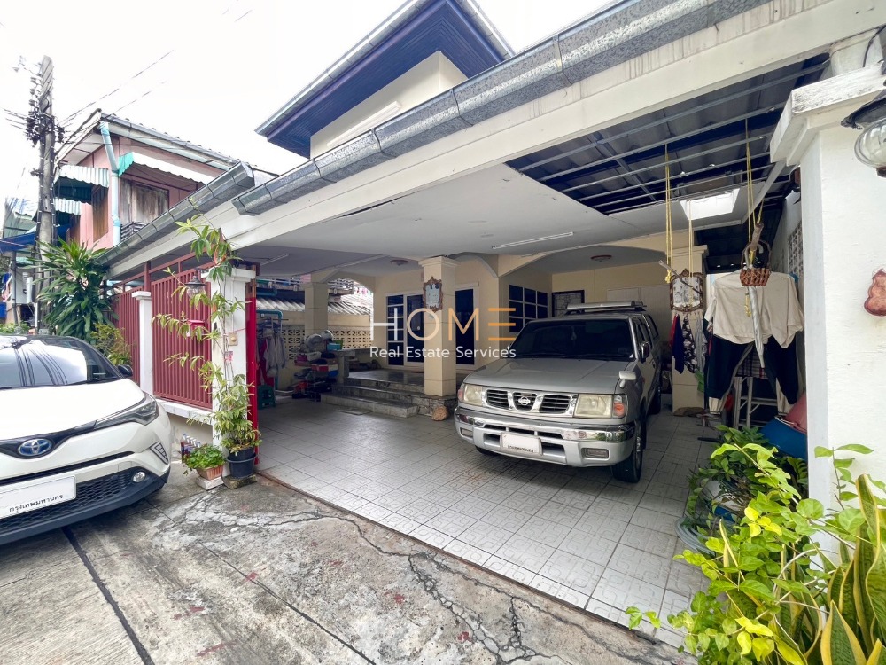 ขายบ้านปิ่นเกล้า จรัญสนิทวงศ์ : มีห้องนอนชั้นล่าง ✨ บ้านเดี่ยว ซอยจรัญสนิทวงศ์ 35 บางพรม แยก 7 / 5 ห้องนอน (ขาย), House Soi Charansanitwong 35 Bang Phrom Yak 7 / 5 Bedrooms (SALE) MHOW218