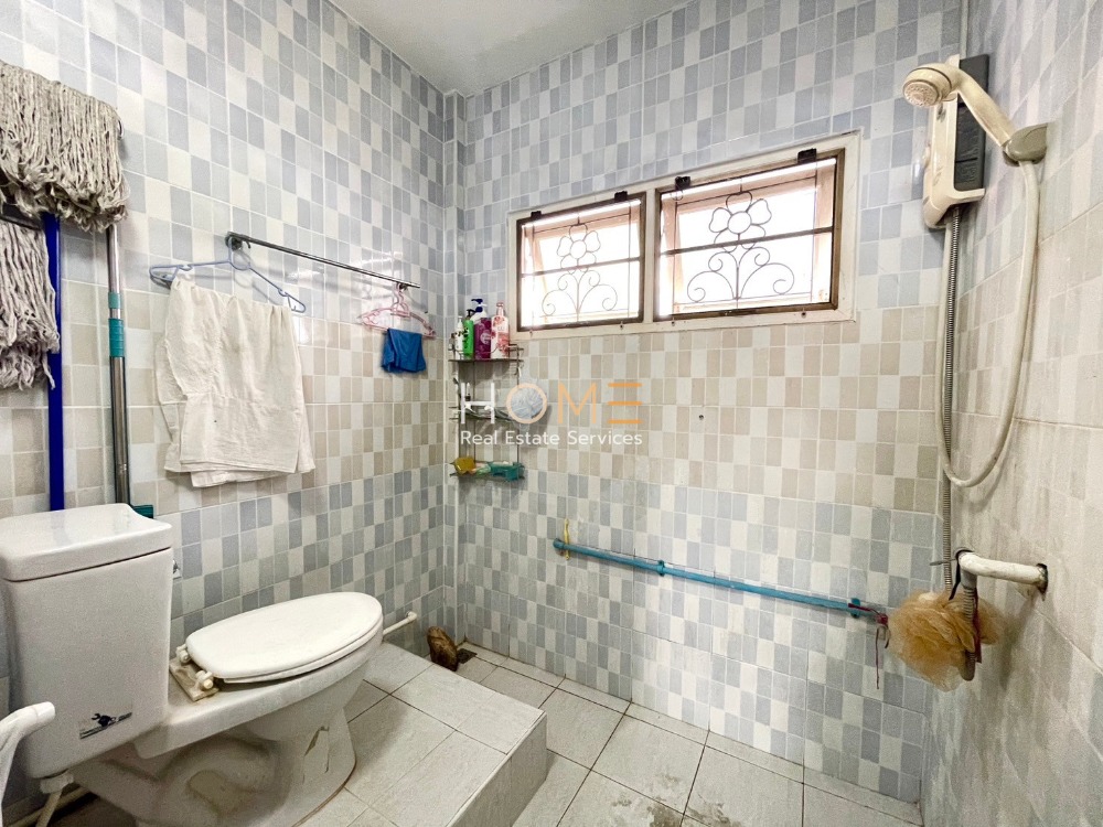 ขายบ้านปิ่นเกล้า จรัญสนิทวงศ์ : มีห้องนอนชั้นล่าง ✨ บ้านเดี่ยว ซอยจรัญสนิทวงศ์ 35 บางพรม แยก 7 / 5 ห้องนอน (ขาย), House Soi Charansanitwong 35 Bang Phrom Yak 7 / 5 Bedrooms (SALE) MHOW218