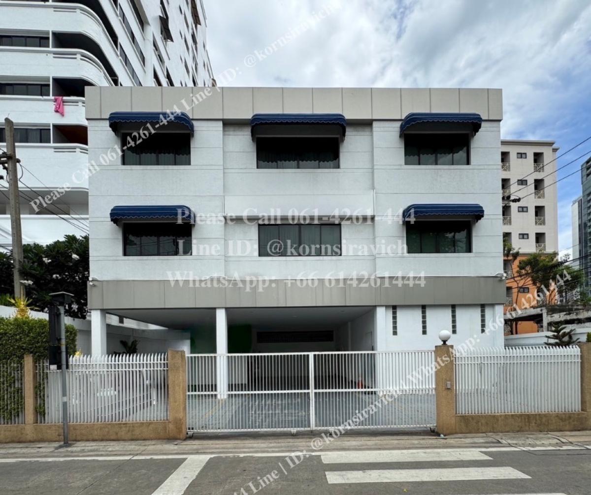 For RentOfficeSukhumvit, Asoke, Thonglor : For rent: Office, Stand Alone @Phrom Phong - Sukhumvit, 4 car parking spaces