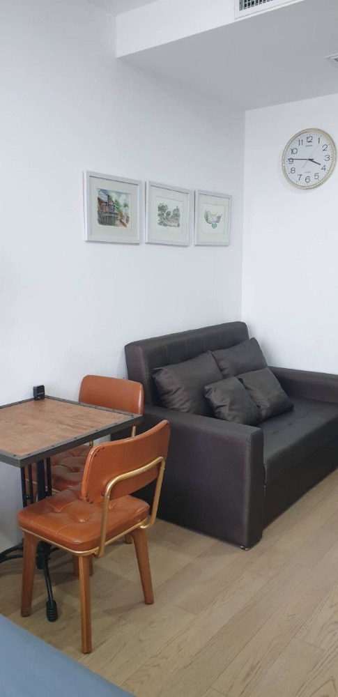 For RentCondoSiam Paragon ,Chulalongkorn,Samyan : Ashton Chula - Silom【𝐑𝐄𝐍𝐓】🔥 Here comes the most minimal room. Can store a lot of things Fully furnished Complete central area Near Samyan Mitrtown.🔥Contact Line ID: @hacondo