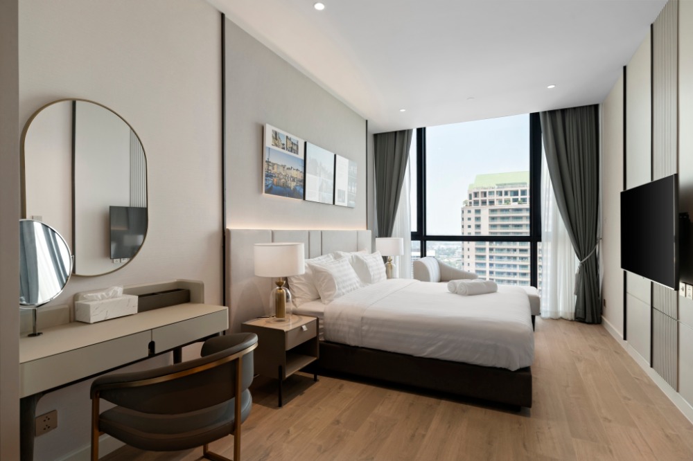 ให้เช่าคอนโดสาทร นราธิวาส : Supalai Icon Sathorn⭐Luxury Serviced Residence⭐3 Bedroom⭐130 Sq.m⭐MRT Lumpini