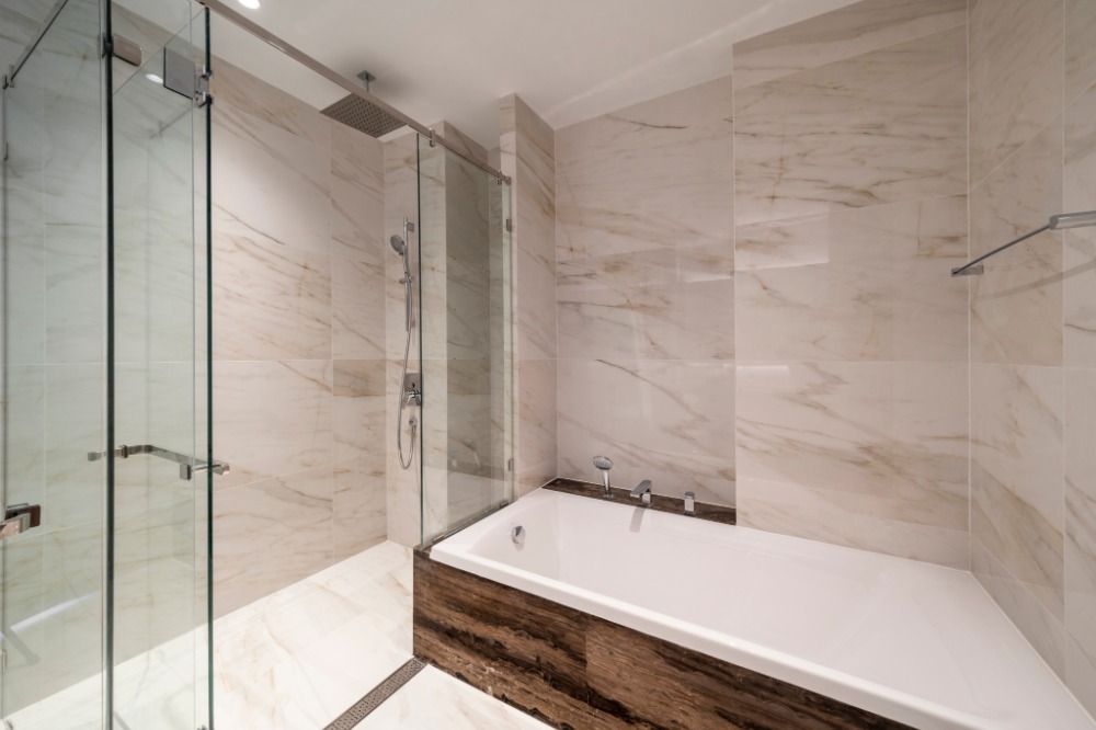 ให้เช่าคอนโดสาทร นราธิวาส : Supalai Icon Sathorn⭐Luxury Serviced Residence⭐3 Bedroom⭐130 Sq.m⭐Near Lumpini Park