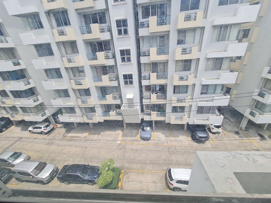 For RentCondoBangna, Bearing, Lasalle : Condo for rent, Ban Suan La Salle, 2 bedrooms, 60 sq m., near Sri Lasalle BTS.