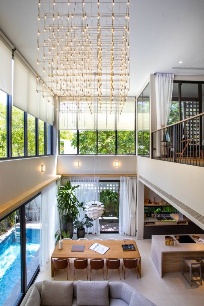 ● Modern Cozy ● บ้านเดี่ยว 3 ชั้น 87.50 ตร.ว. 620 ตร.ม. | 5 ห้องนอน 6 ที่จอดรถ | Baanbaan Vibhavadi 20 (บ้านบ้าน วิภาวดี 20) | ใกล้เซ็นทรัลลาดพร้าว 8 นาที, MRT สถานีลาดพร้าว 6 นาที Loading...