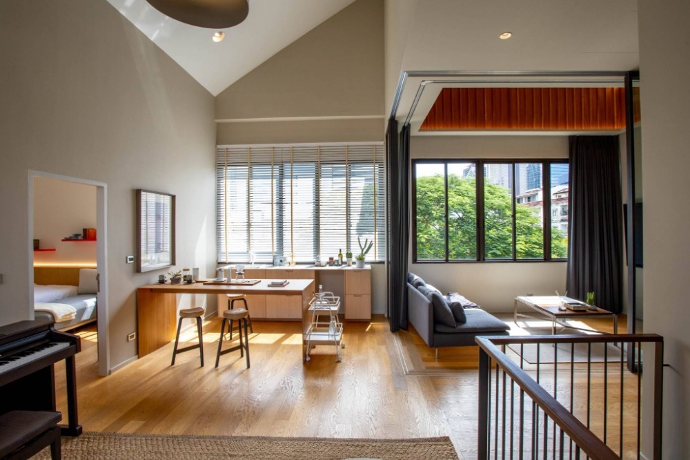 ● Modern Cozy ● บ้านเดี่ยว 3 ชั้น 87.50 ตร.ว. 620 ตร.ม. | 5 ห้องนอน 6 ที่จอดรถ | Baanbaan Vibhavadi 20 (บ้านบ้าน วิภาวดี 20) | ใกล้เซ็นทรัลลาดพร้าว 8 นาที, MRT สถานีลาดพร้าว 6 นาที Loading...