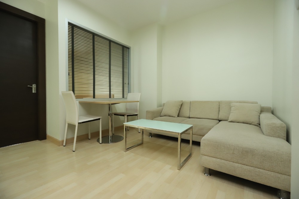 ให้เช่าคอนโดรัชดา ห้วยขวาง : (for rent) RHYTHM Ratchada ติดรถไฟฟ้า MRT รัชดาภิเษก