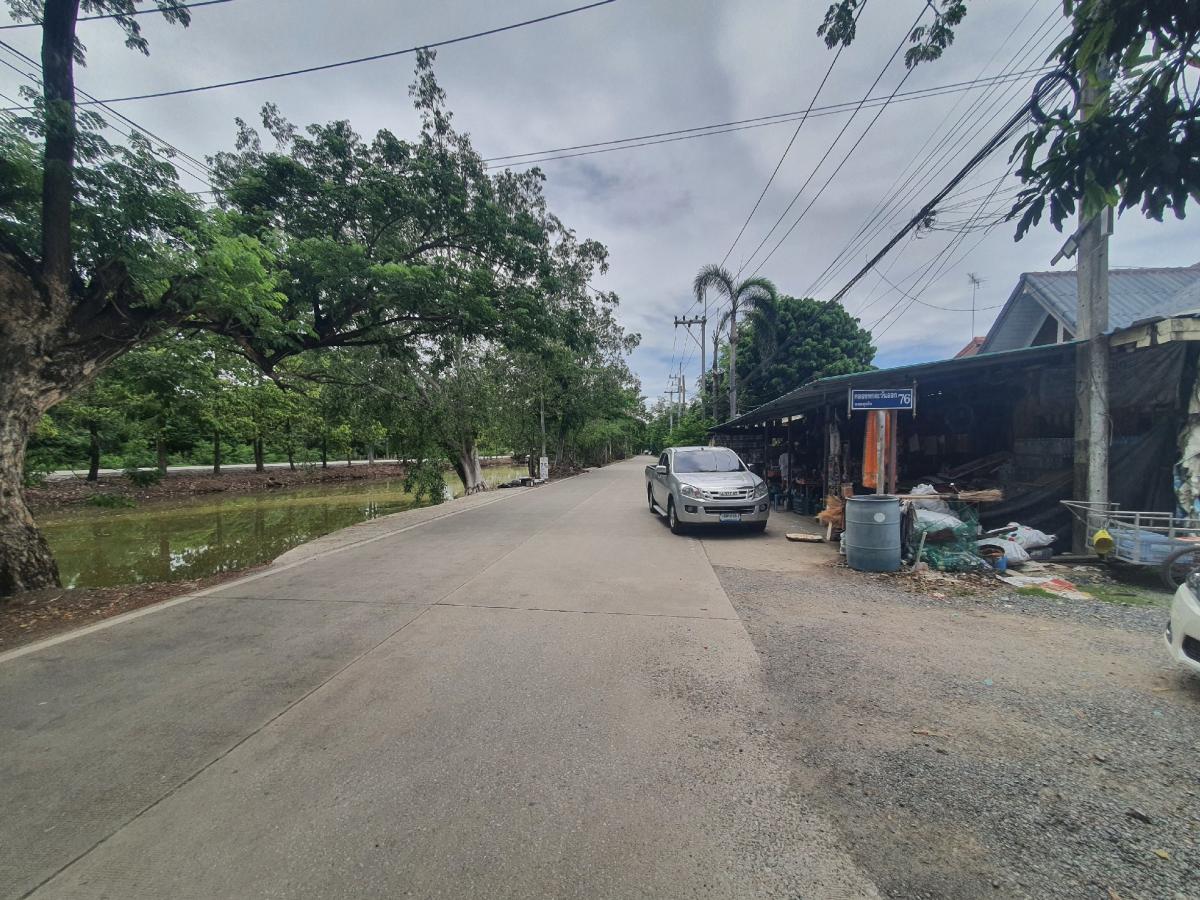 ขายที่ดินปทุมธานี รังสิต ธรรมศาสตร์ : 🔥🔥ขายที่ดิน ซอยคลองหกตะวันออก 76 (ซอยสุขใจ) ต.คลองหก อ.คลองหลวง จ.ปทุมธานี💚 Line/Tel.085-484-8586❤️ขนาด 1 ไร่ 2 งาน หน้ากว้าง 126 เมตร ลึก 18 เมตร 🔥ราคา 2.7 ล้านบาท เท่านั้น!! (ค่าโอนคนละครึ่ง)🔥ที่ดินหันทิศใต้❤️ที่ดิน เข้ามาจากต้นซอยคลองหกตะวันออก 76 (ซอย