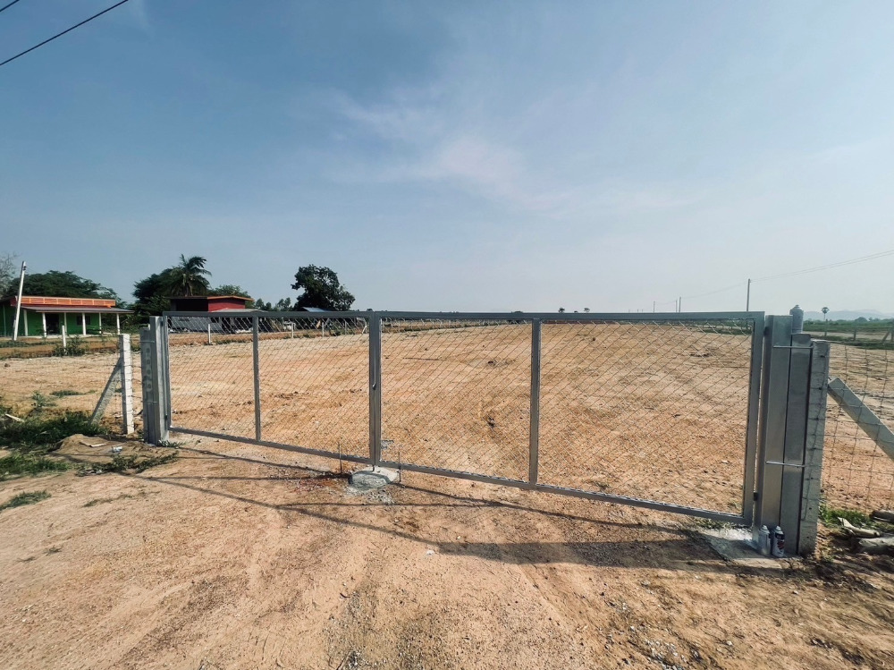 ขายที่ดินอุทัยธานี : 📍 ขายที่ดิน 4.50 ไร่ เพียง 1.9 ล้าน เจ้าของขายเอง!