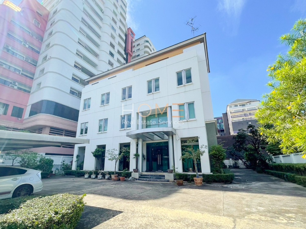 For SaleLandChaengwatana, Muangthong : Office with warehouse and parking ✨ Office Building Chaengwattana 13 near BTS Government Center / 3 floors (for sale), Office Building Chaengwattana 13 / 3 Storey (FOR SALE) T539