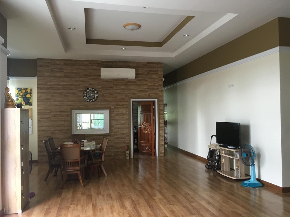 ขายบ้านสุพรรณบุรี : ขายบ้านเดี่ยวชั้นเดียวพร้อมที่ดิน 10 ไร่ จ.สุพรรณบุรี (S03-0713)