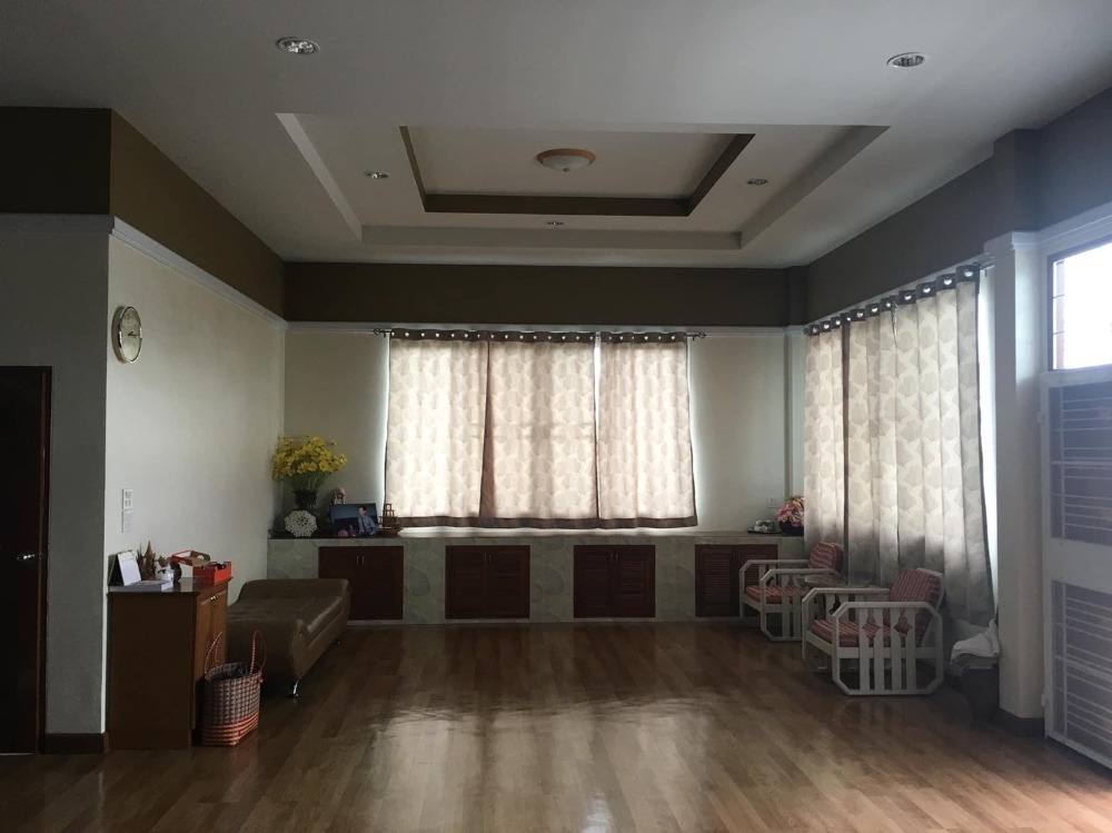 ขายบ้านสุพรรณบุรี : ขายบ้านเดี่ยวชั้นเดียวพร้อมที่ดิน 10 ไร่ จ.สุพรรณบุรี (S03-0713)