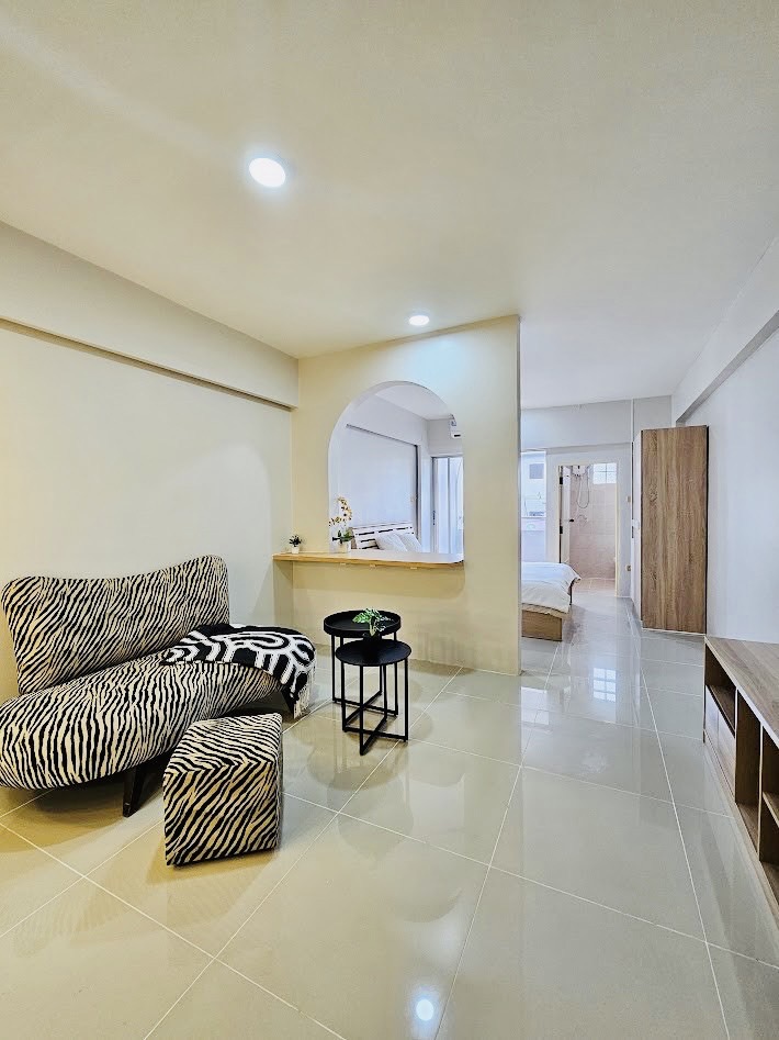 For RentCondoLadprao101, Happy Land, The Mall Bang Kapi : For rent, Baan Bodin, Lat Phrao 112, Building 5, near 7-11.