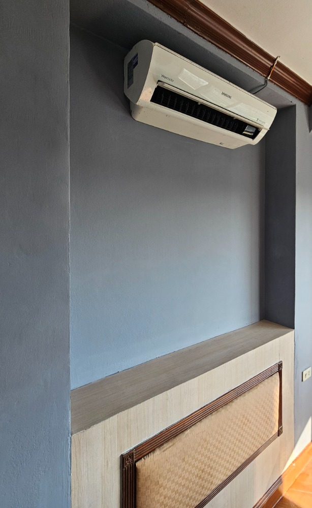 ขายคอนโดบางนา แบริ่ง ลาซาล : for sale condo Country Complex C Condominium (S03-0822)